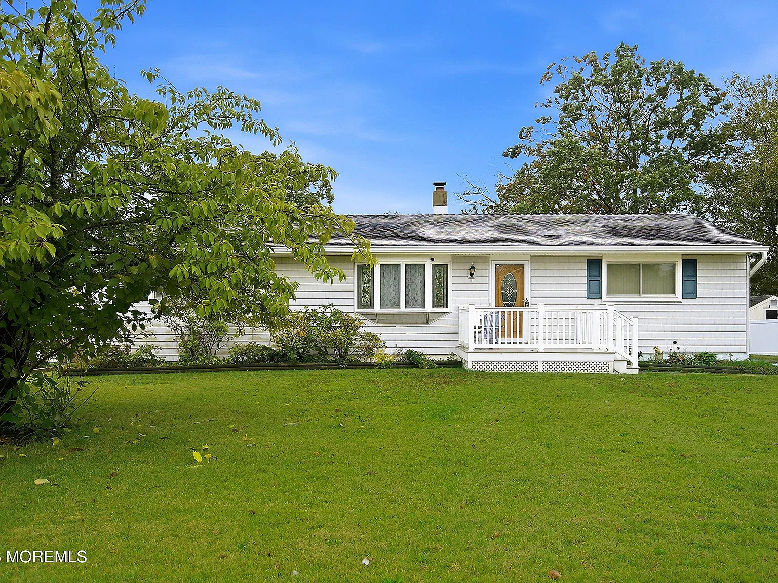 4 bed, $3,400 — Photo 1