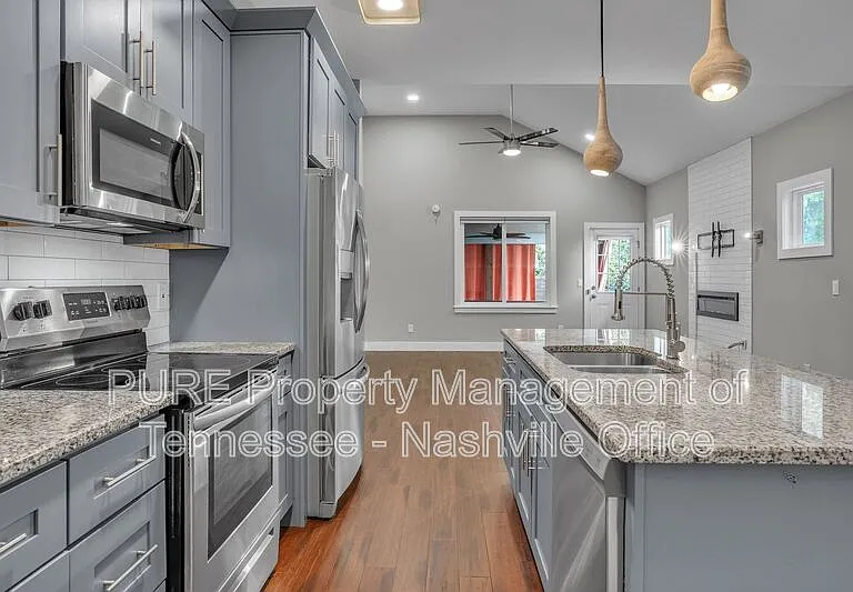 3212A Lincoln Ave — Photo 12