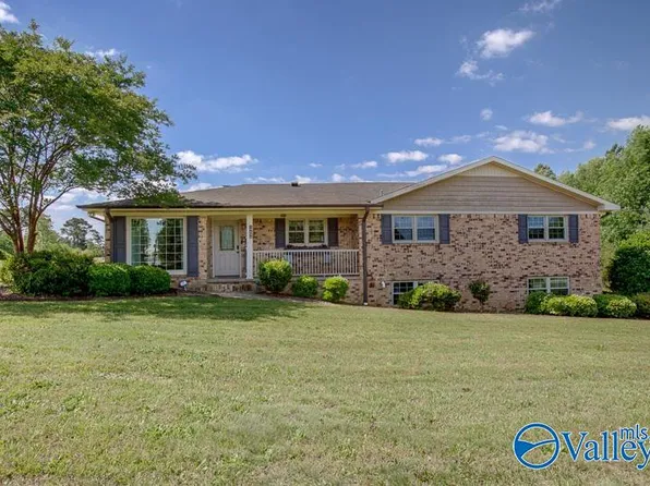 14646 New Cut Rd, Athens, AL 35611