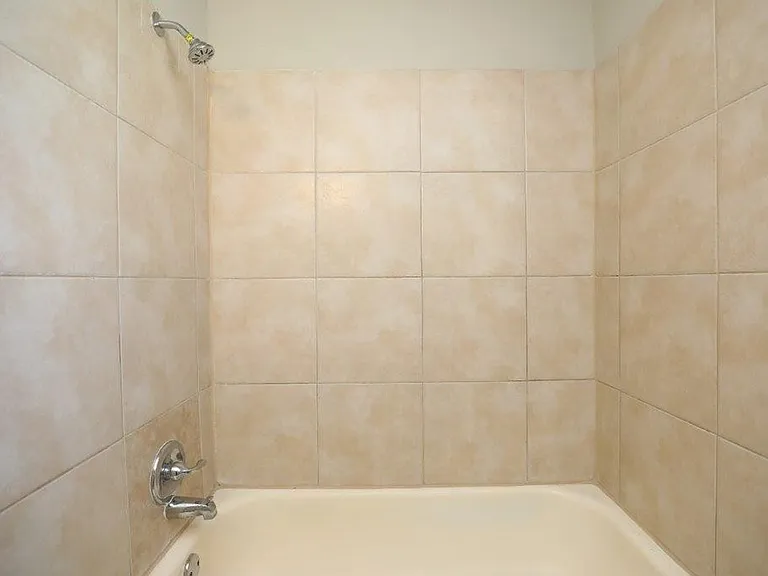 10322 Cathedral Dr — Photo 7