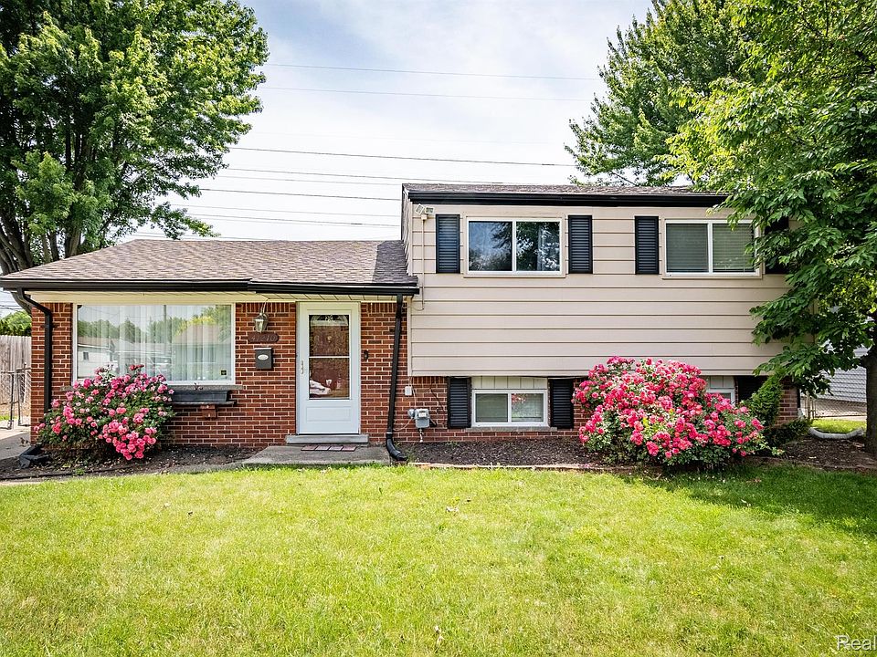 1st image of 41210 Paign Dr
