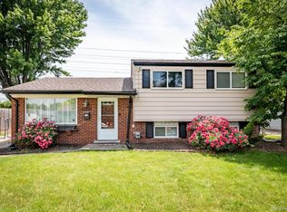 41210 Paign Dr, Sterling Heights, MI 48313