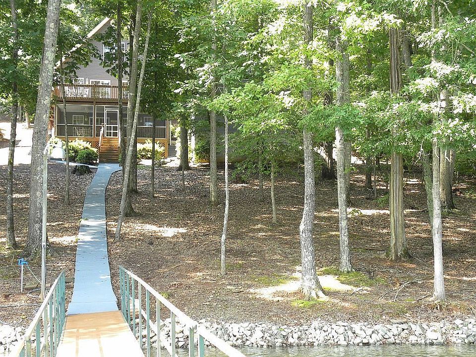 2nd image of 1224 Martin Lake Dr