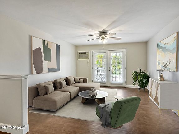 3rd image of 4570 54th St Unit 112