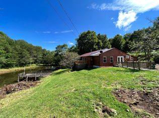 195 Trails End Rd, Clintonville, WV 24931