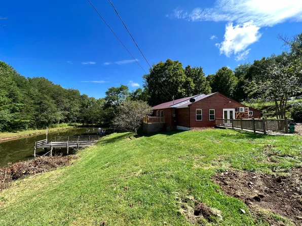 195 Trails End Rd, Clintonville, WV 24931