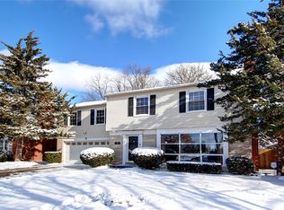 409 S We Go Trl, Mount Prospect, IL 60056