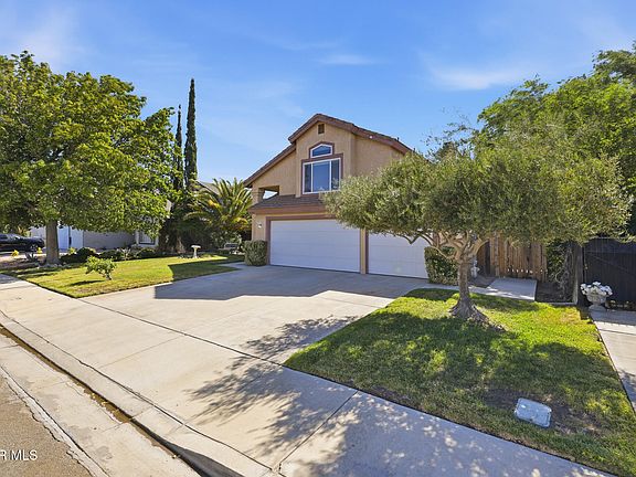 4th image of 37732 Clark Ct