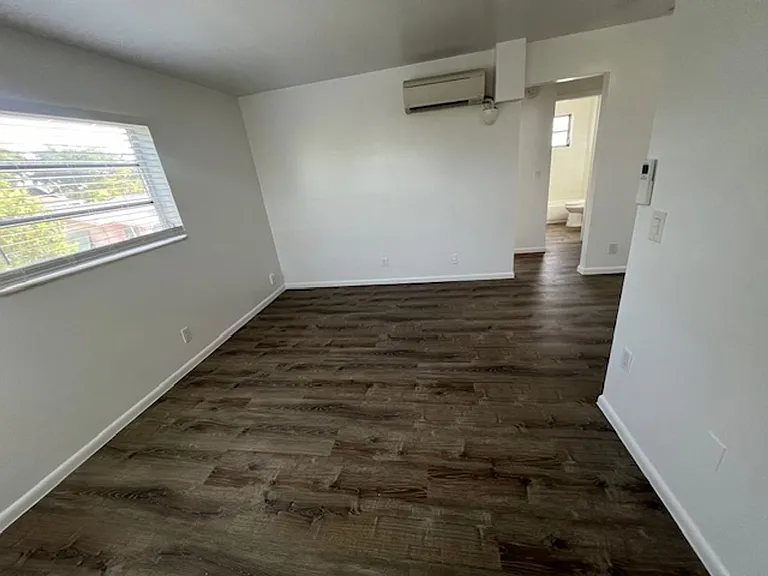 225 Ocean Breeze Lake Worth, FL 33460 — Photo 6