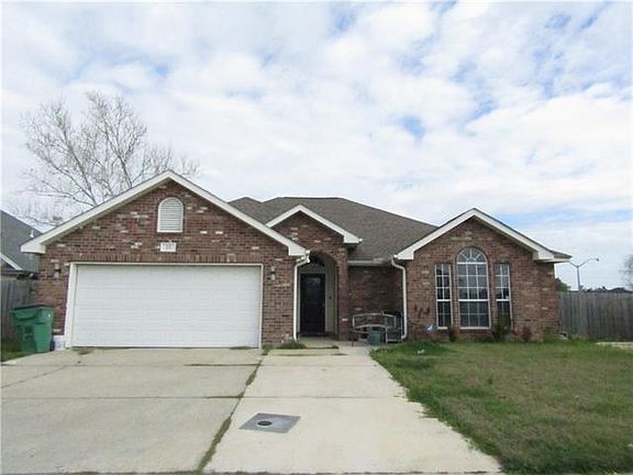 2nd image of 10 Ridgewood Dr