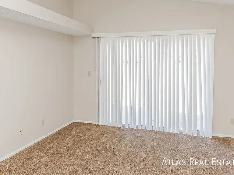 5218 Coral Vine Way — Photo 10