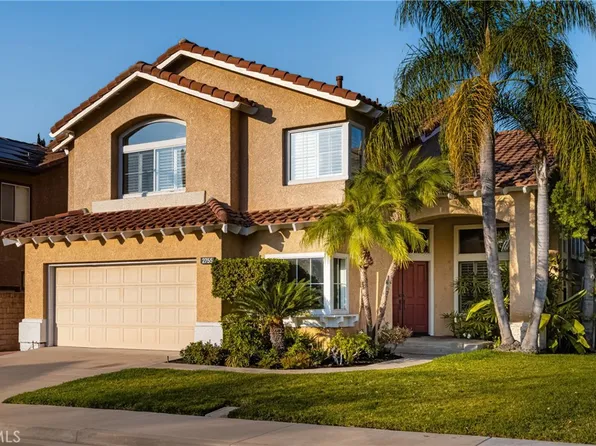 2755 Finley, Tustin, CA 92782