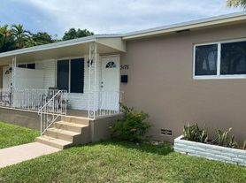 3175 SW 27th Ter, Miami, FL