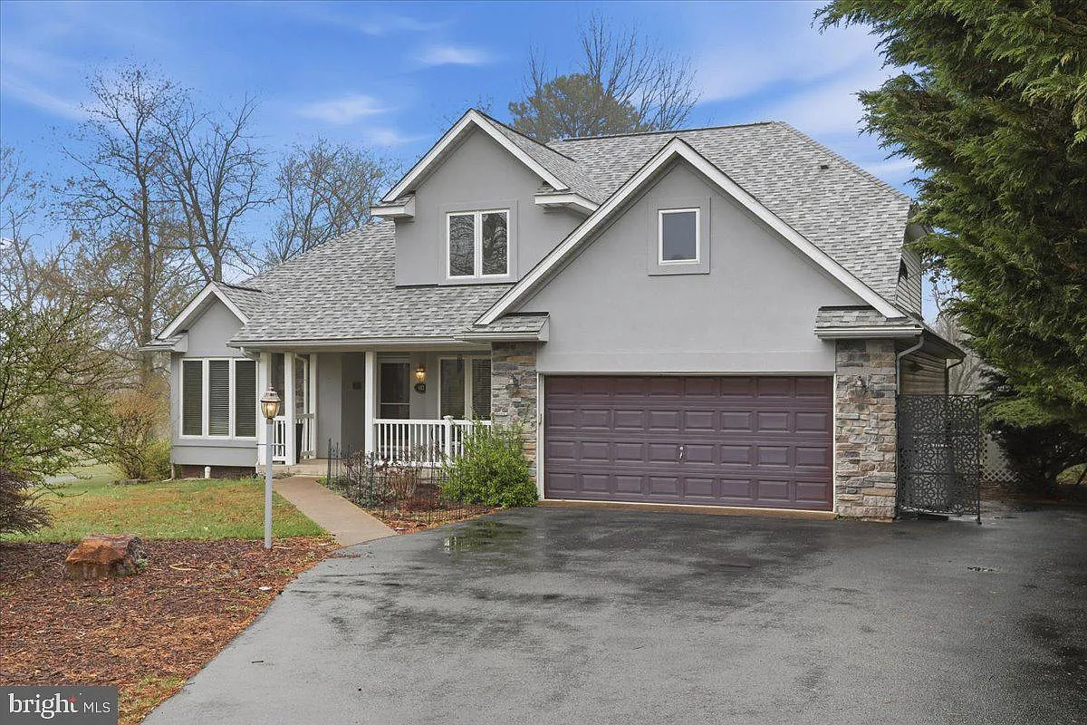 463 Wampum Ln photo 1