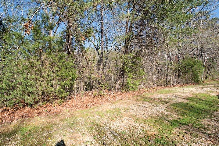 1st image of 6905 River Run Dr