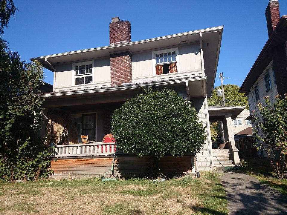 1st image of 4724 16th Ave NE