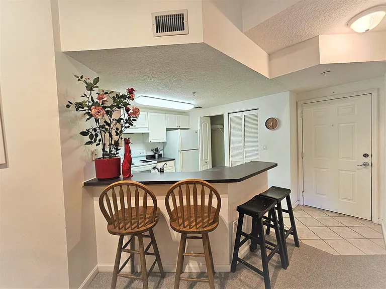 5050 Fairways Cir #301 — Photo 7