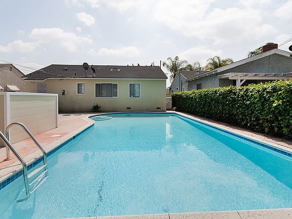 2nd image of 5289 Manzanar Ave