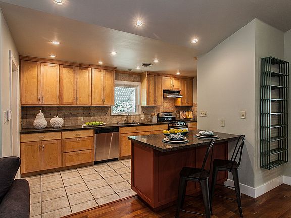 5th image of 2601 Rock Terrace Dr