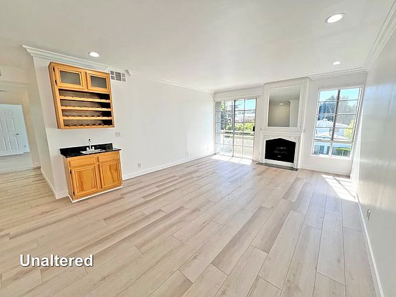 4th image of 15507 Moorpark St APT 203
