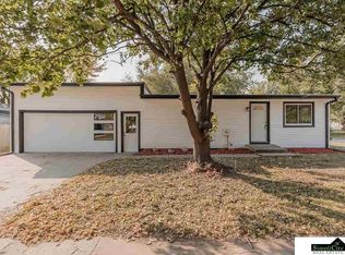 14011 Jamestown St, Waverly, NE 68462
