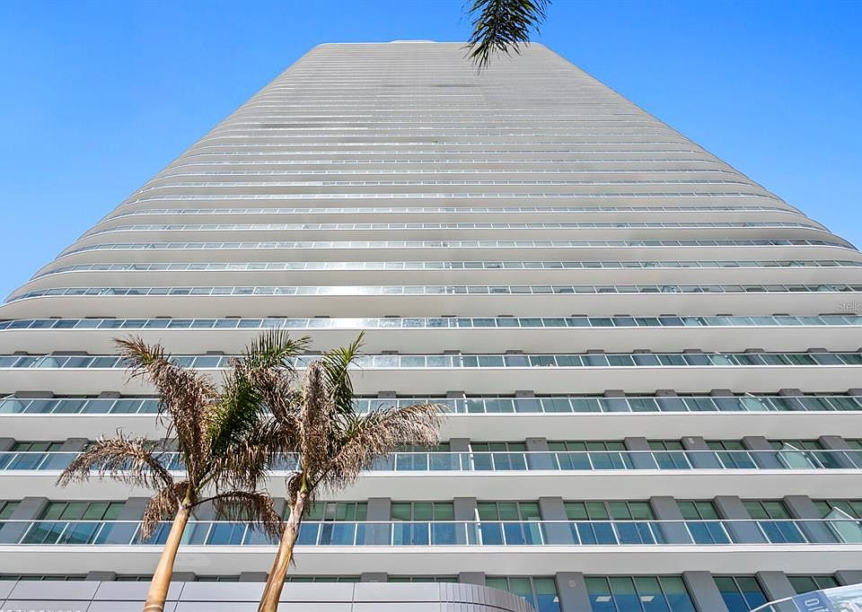 1st image of 400 CENTRAL AVENUE #1704