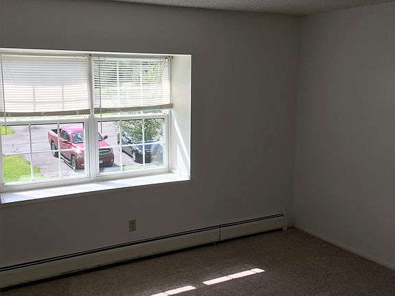 4th image of 190 Parrish St APT 52