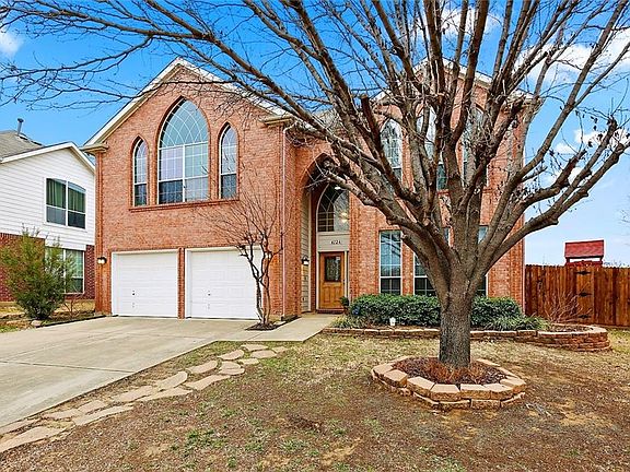 2nd image of 4124 Lone Oak Ln
