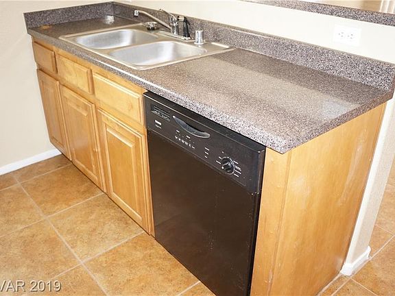 5th image of 6329 Desert Leaf St #3