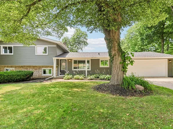 3312 Bancroft Rd, Akron, OH 44333
