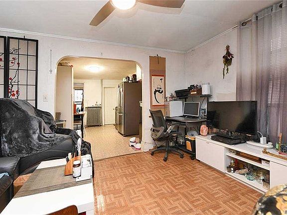 4th image of 4039 24th St