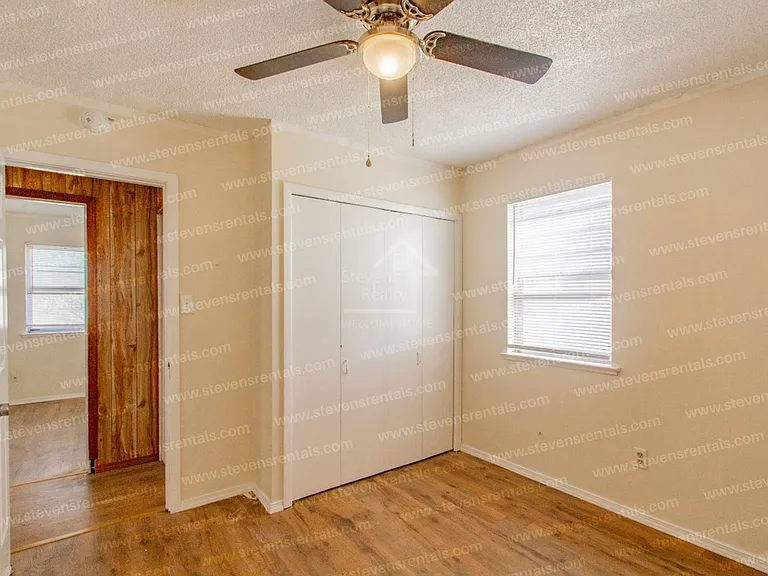 5311 NW Elm Ave — Photo 40