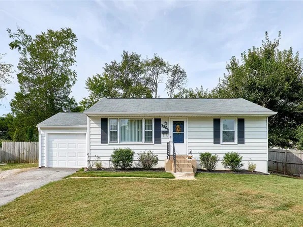 9904 Juniper Ct, Saint Louis, MO 63123