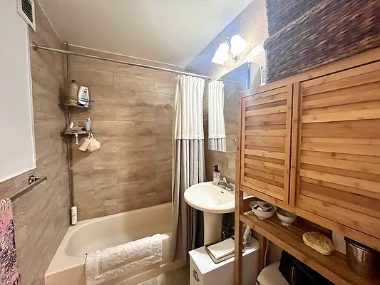 Rented by Nolita Group | media 13