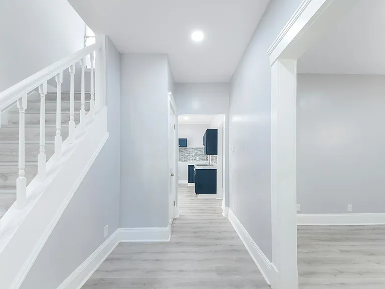 3317 Virginia Ave — Photo 9