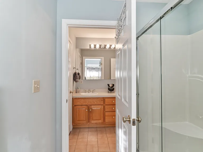 7 Lower County Rd — Photo 23