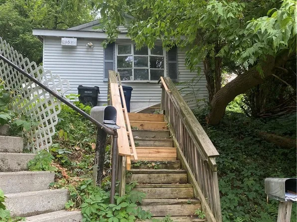 151 Arsenal Dr, Syracuse, NY 13205