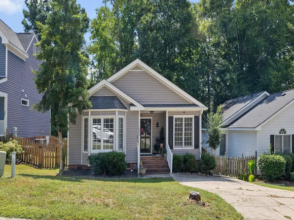 1936 Talamore Ct, Raleigh, NC 27604