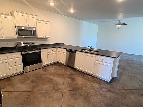5th image of 10301 Stone Meadow Dr