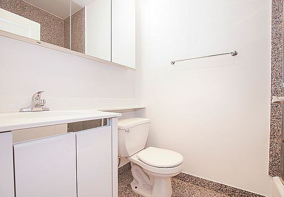 3rd image of 577 2nd Ave #23R