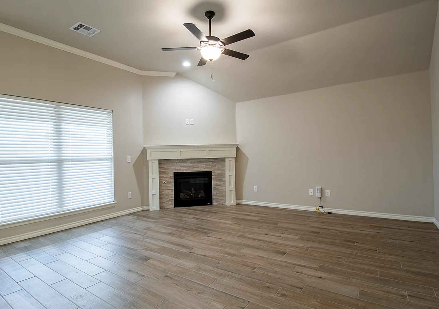 Immaculate 3BD/2BTH Home in Piedmont — Photo 3