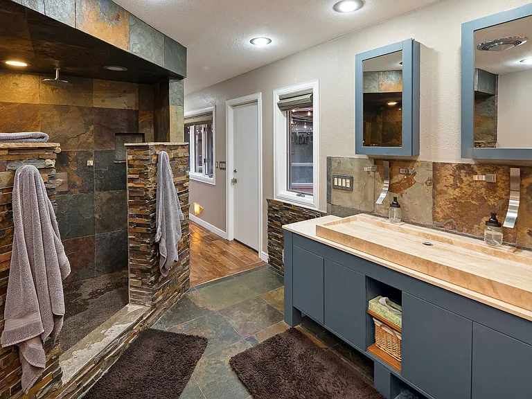 123 Foothills South Dr — Photo 14