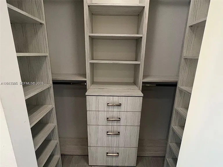 488 NE 18th St #3701 — Photo 23