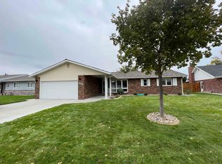 215 Park Ridge Rd, North Platte, NE 69101