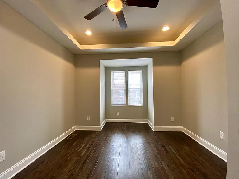 304 S Conkling St — Photo 12