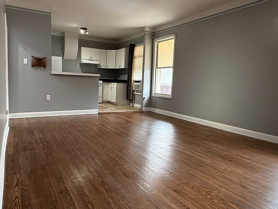 1st image of 505 N Buckeye St #201