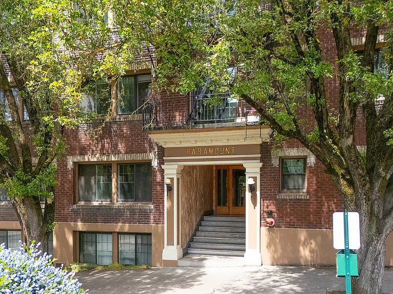 Historic Paramount Apartments — Photo 63