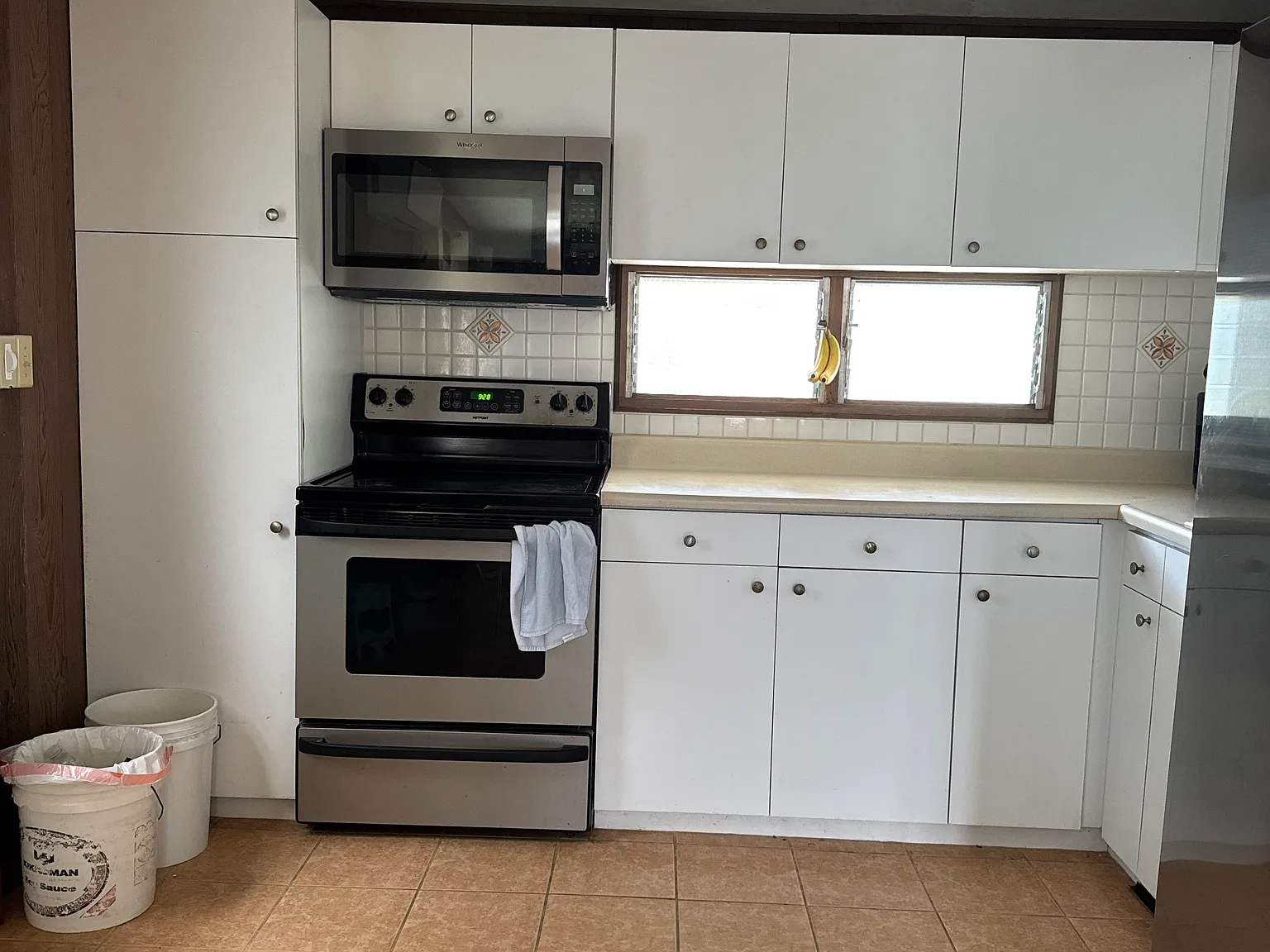 2 bed, 750 sqft, $995 — Photo 2