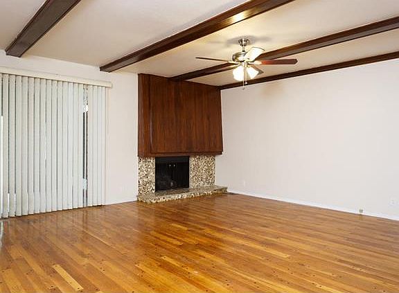 4th image of 12690 Sandalwood Dr