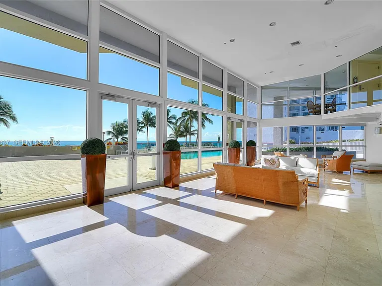 6767 Collins Ave #1110 — Photo 43